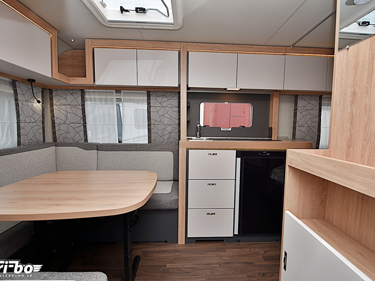 Knaus 450 FU Sport, Dubbelbädd, bild 5 av 29
