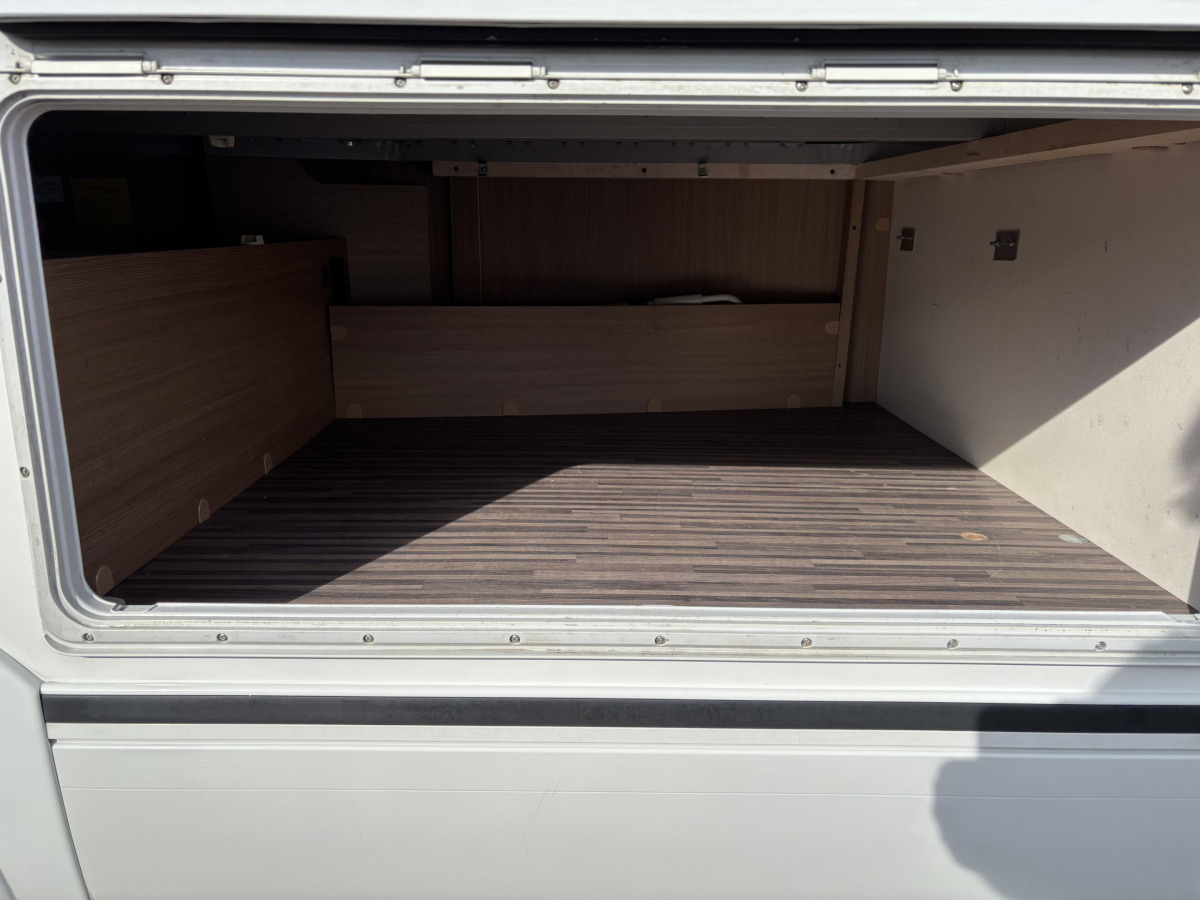 Sun Living LIDO S 42 DF Franskbädd 6-Bältad, bild 6 av 17