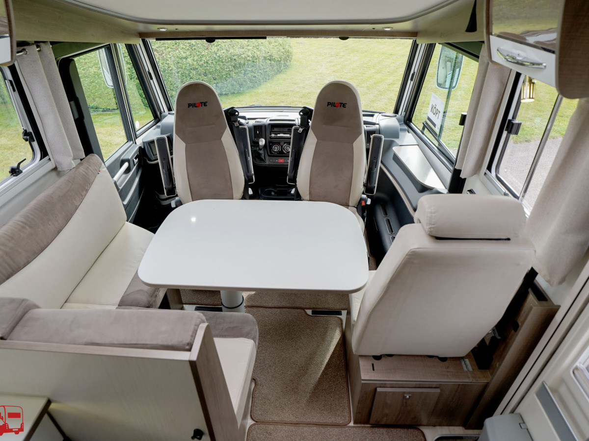 Pilote G 740 GJ Långbäddar Automat AC x2 Dragkrok, bild 6 av 42