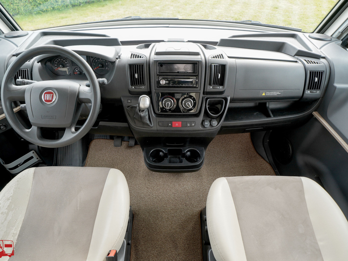 Pilote G 740 GJ Långbäddar Automat AC x2 Dragkrok, bild 20 av 42
