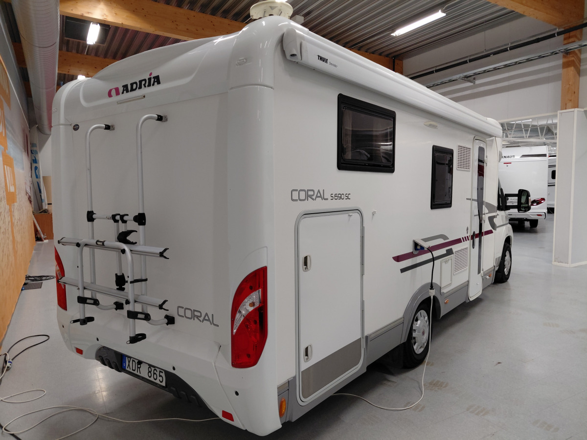Adria CORAL S 690SC, bild 2 av 12
