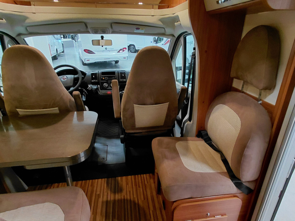 Adria CORAL S 690SC, bild 4 av 12