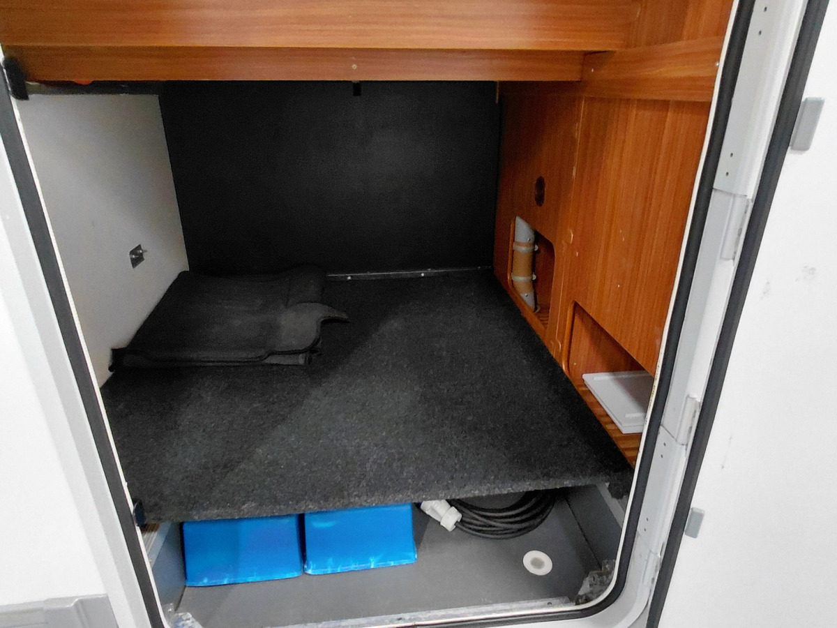 Adria CORAL S 690SC, bild 11 av 12