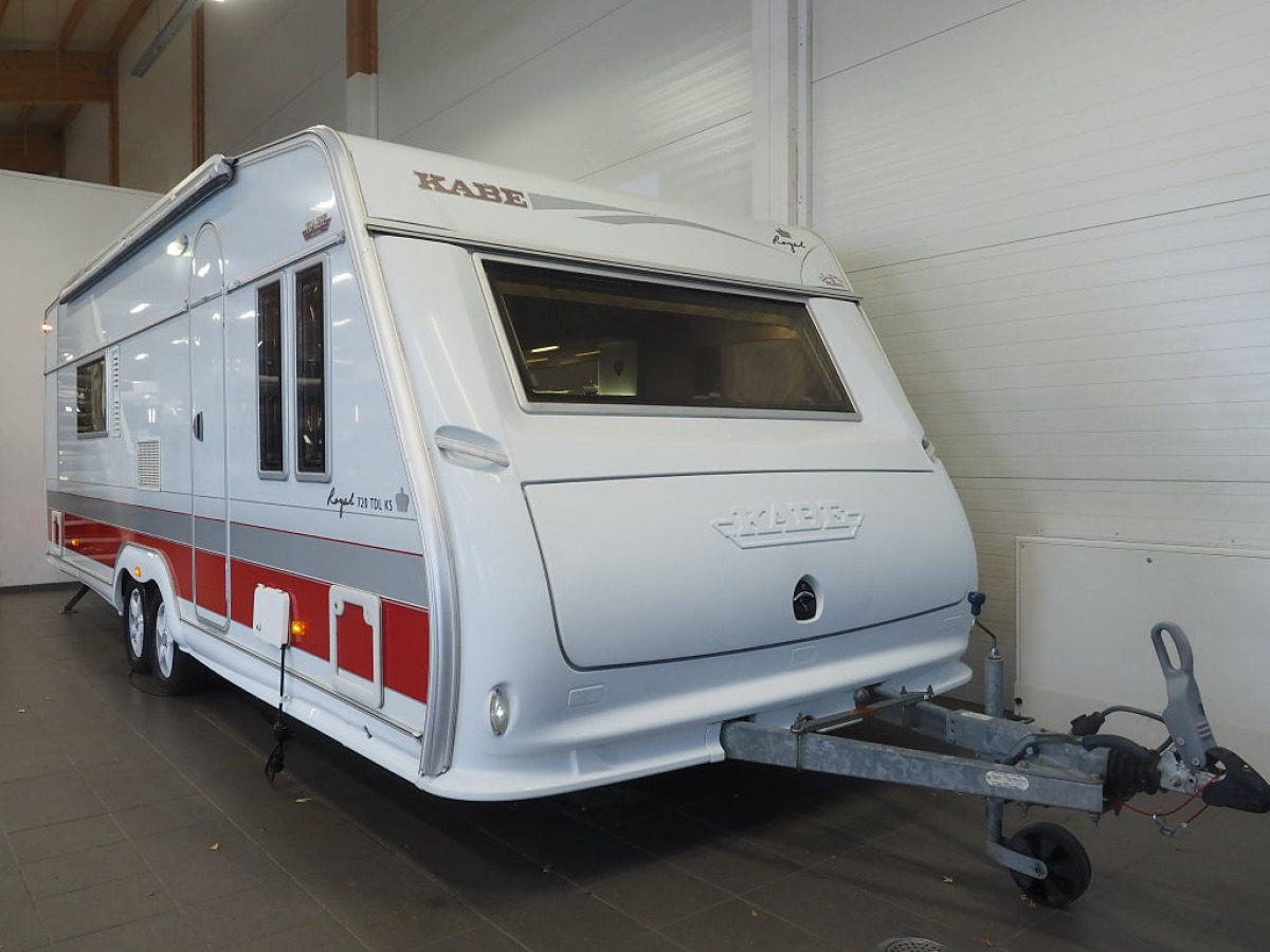 Kabe Royal 720 TDL KS Markis Slätplåt Långbäddar Tv Bänk, bild 1 av 17
