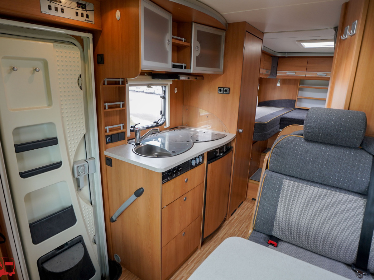 Dethleffs T 6611 Långbäddar, bild 6 av 38