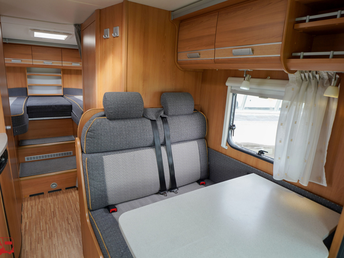 Dethleffs T 6611 Långbäddar, bild 7 av 38