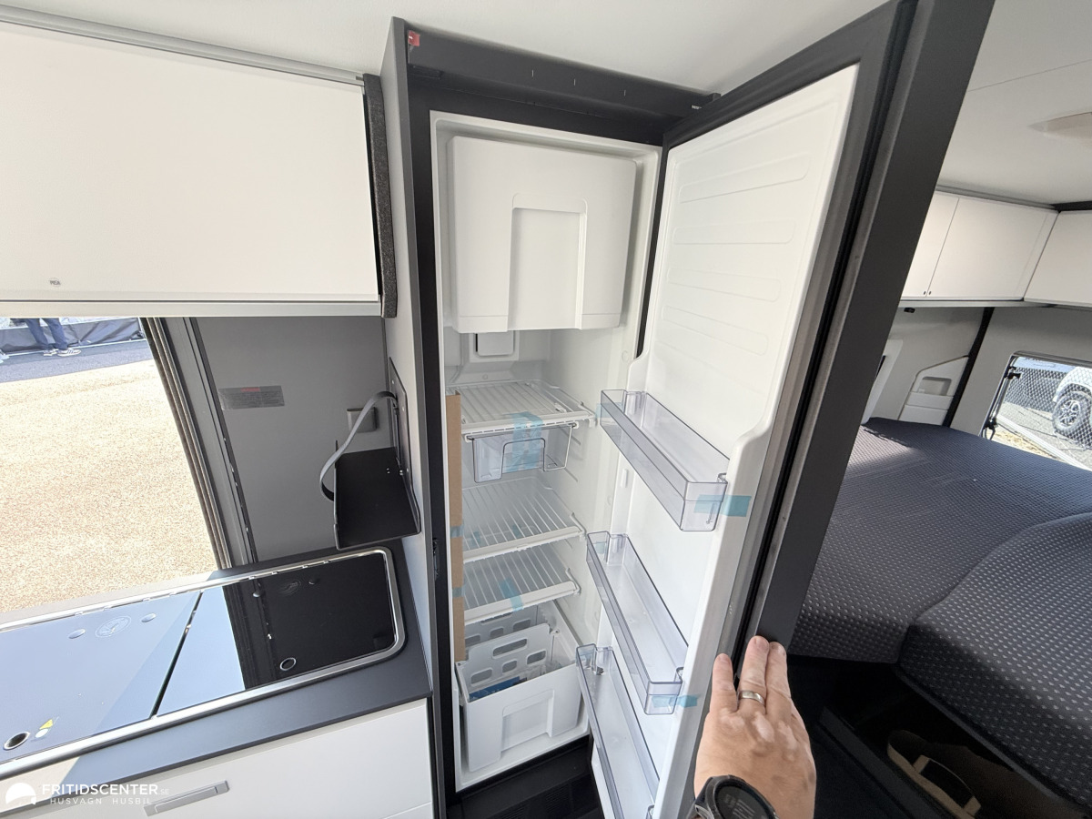 Adria TWIN SUPREME 640 SLB /160 hk Inkommande November, bild 10 av 12