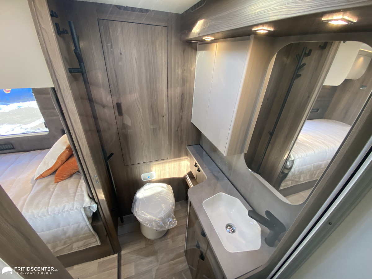 KABE Travel Master Royal X 810 LT *ELMIA KAMPANJ*, bild 23 av 33