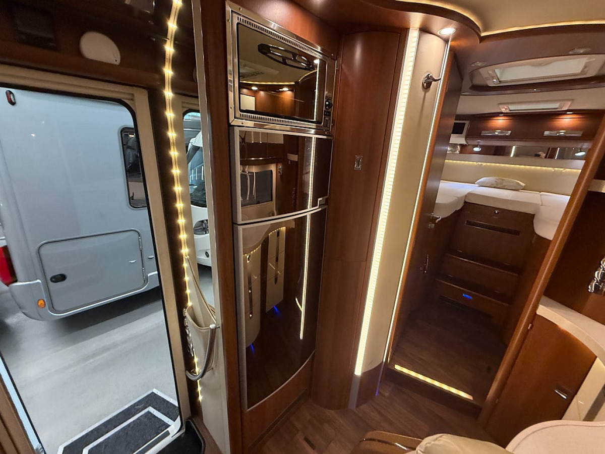 Carthago Chic e-line I 50 LE Yachting *Solcell*Automat*Långbädd*, bild 10 av 23