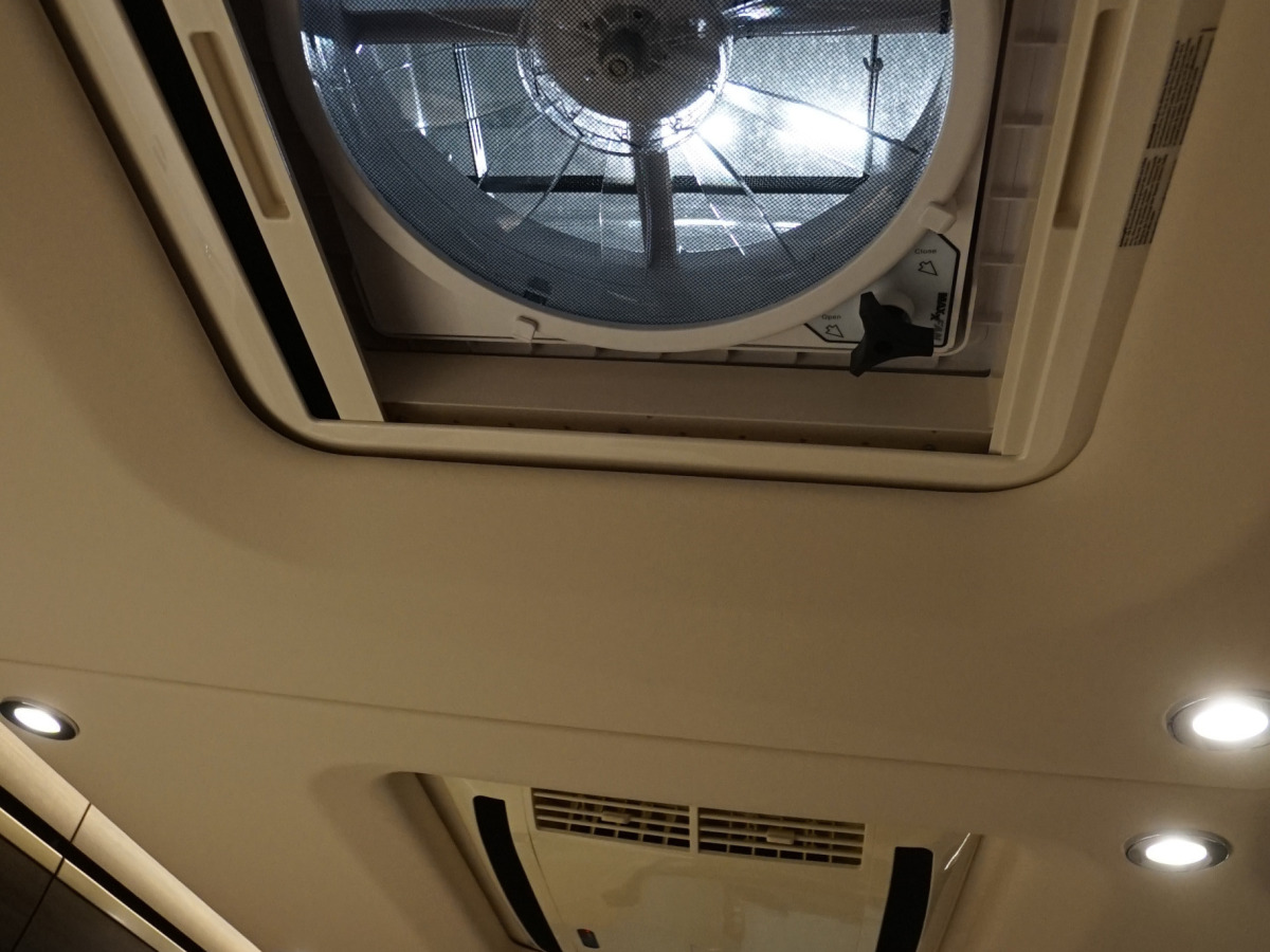 Concorde Liner 990 GI - Bilgarage - Maxutrustad, bild 34 av 43