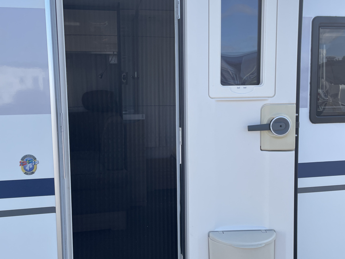 Adria ALPINA 663PT BARNKAMMARE QUEENSBED CYKELSTÄLL, bild 9 av 20
