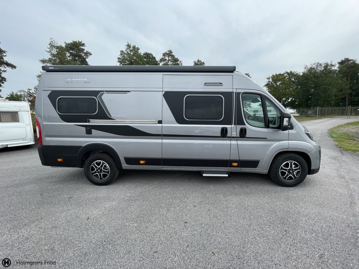 Adria TWIN SELECT 640 SGX, bild 2 av 26