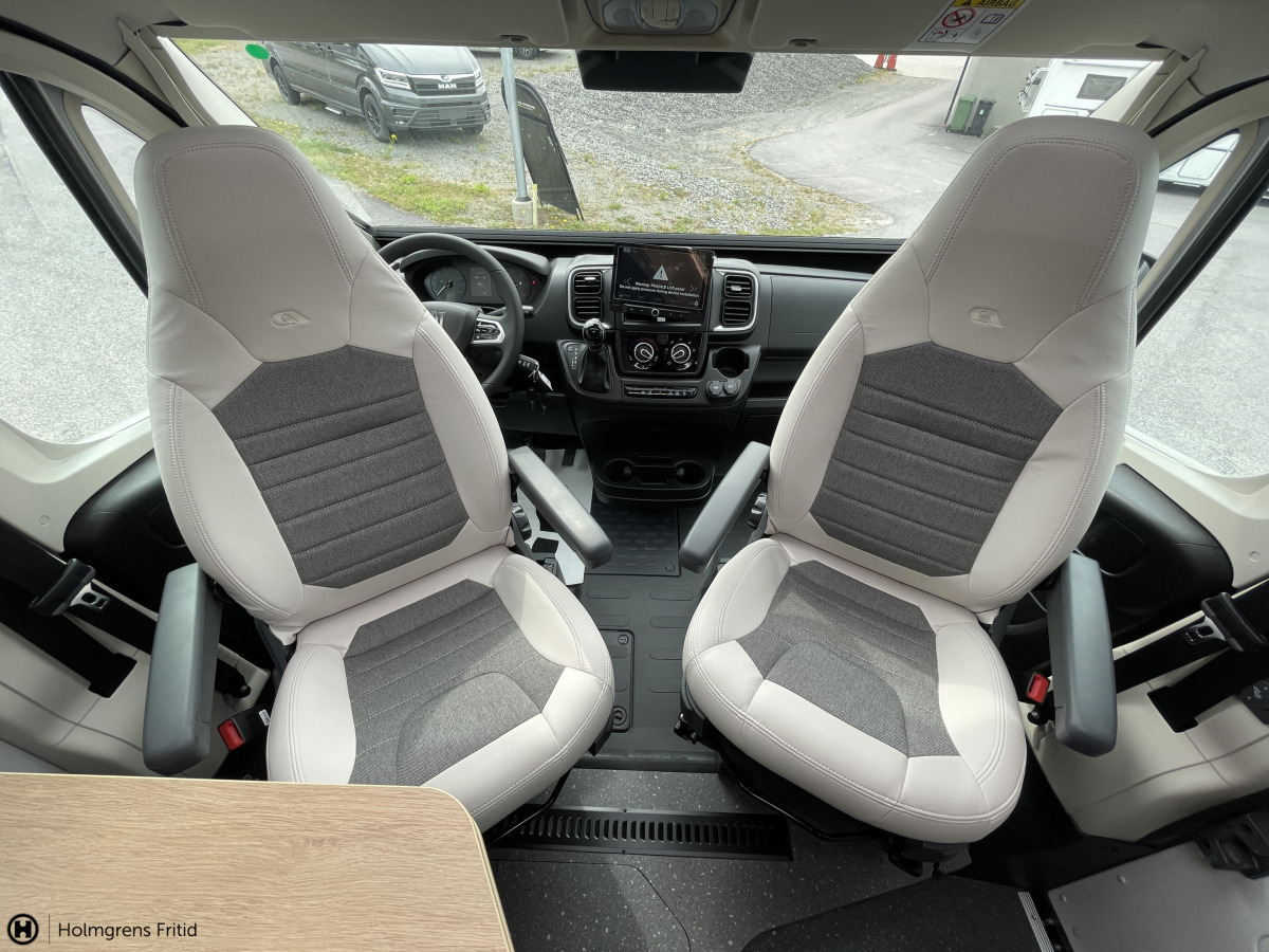 Adria TWIN SELECT 640 SGX, bild 23 av 26
