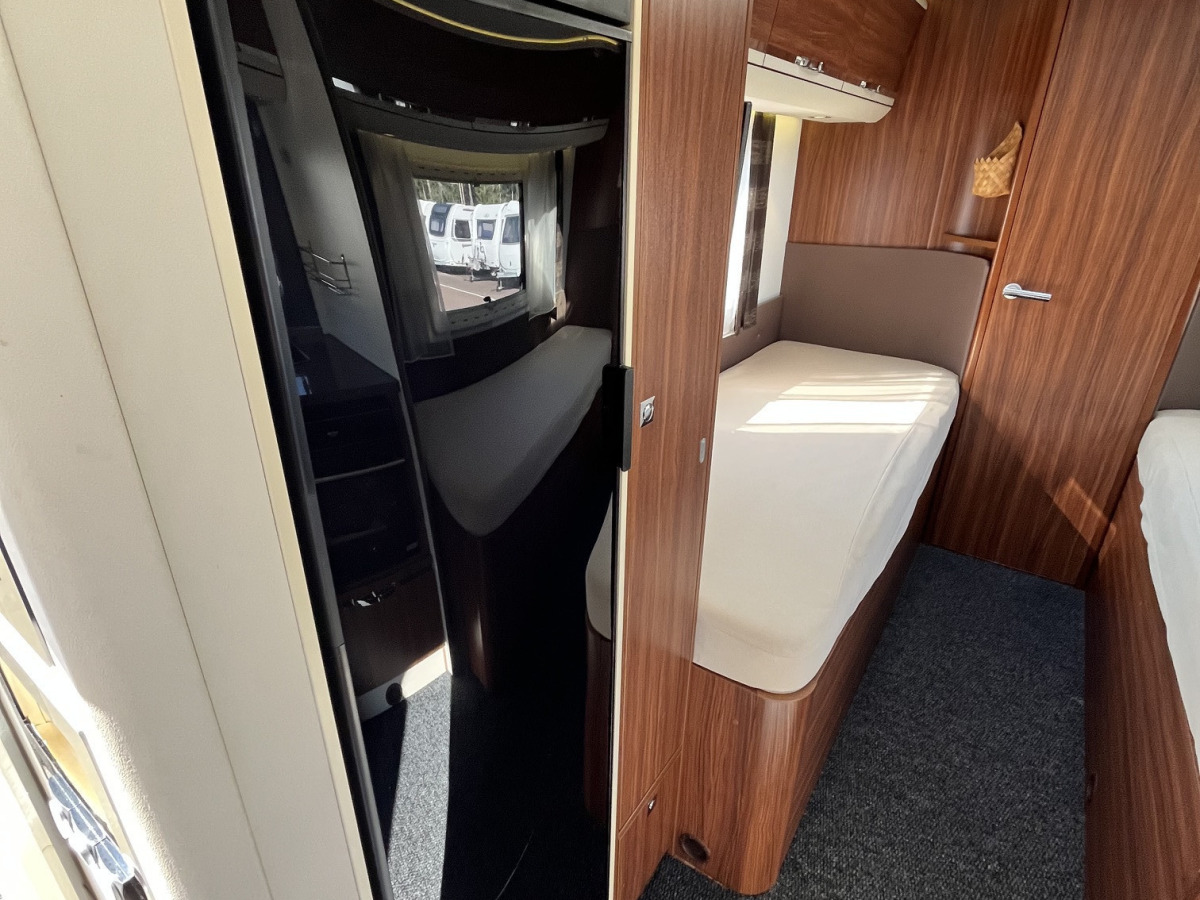 Adria Coral S 670SLT, bild 8 av 11