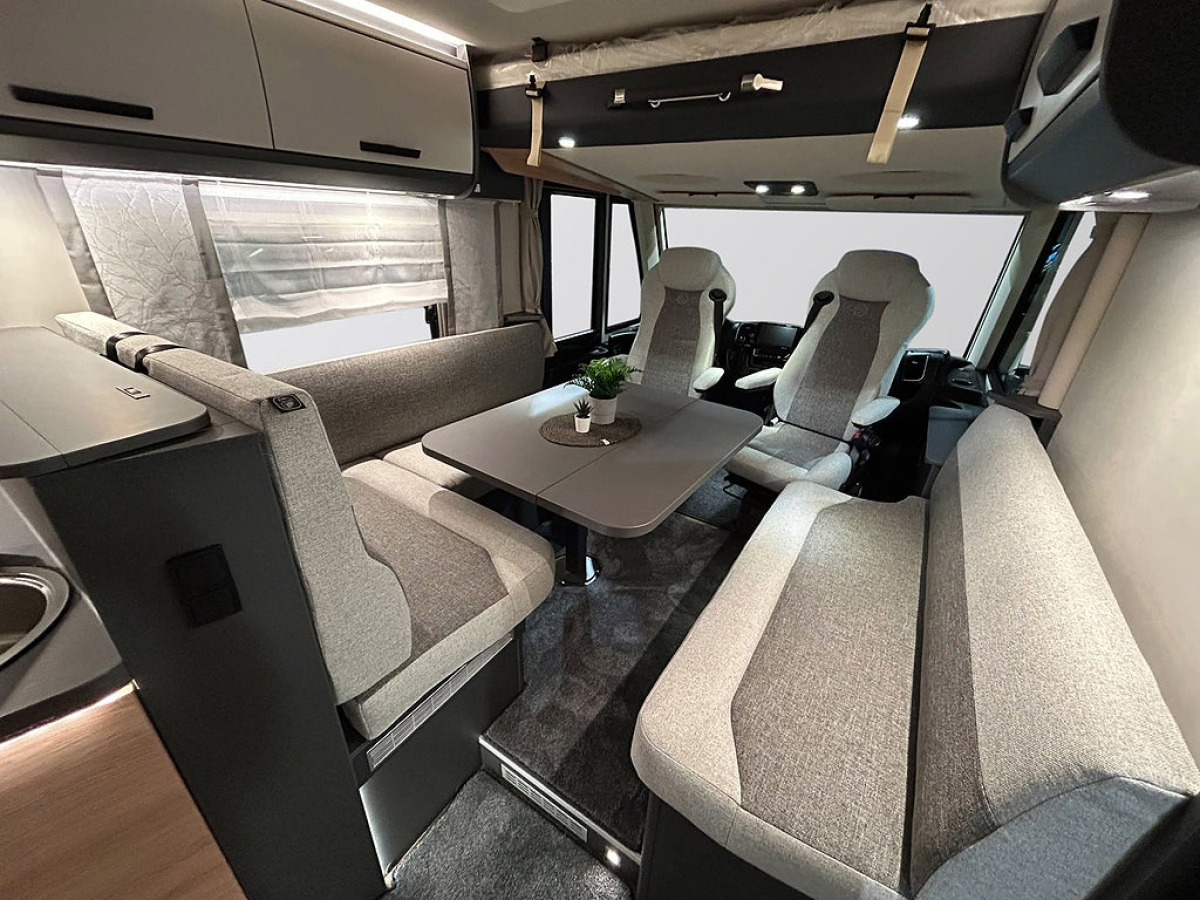 Knaus LVE I 900 LEG 180hk AUTOMAT LÅNGBÄDDAR ALDE AL-KO AMC CHASSI, bild 5 av 38