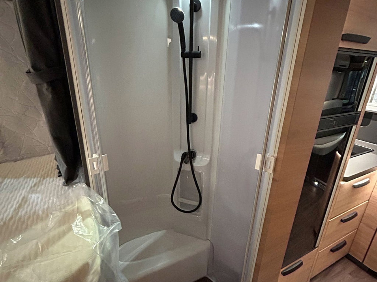 Knaus LVE I 900 LEG 180hk AUTOMAT LÅNGBÄDDAR ALDE AL-KO AMC CHASSI, bild 18 av 38