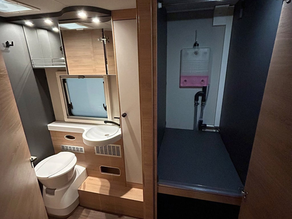 Knaus LVE I 900 LEG 180hk AUTOMAT LÅNGBÄDDAR ALDE AL-KO AMC CHASSI, bild 19 av 38