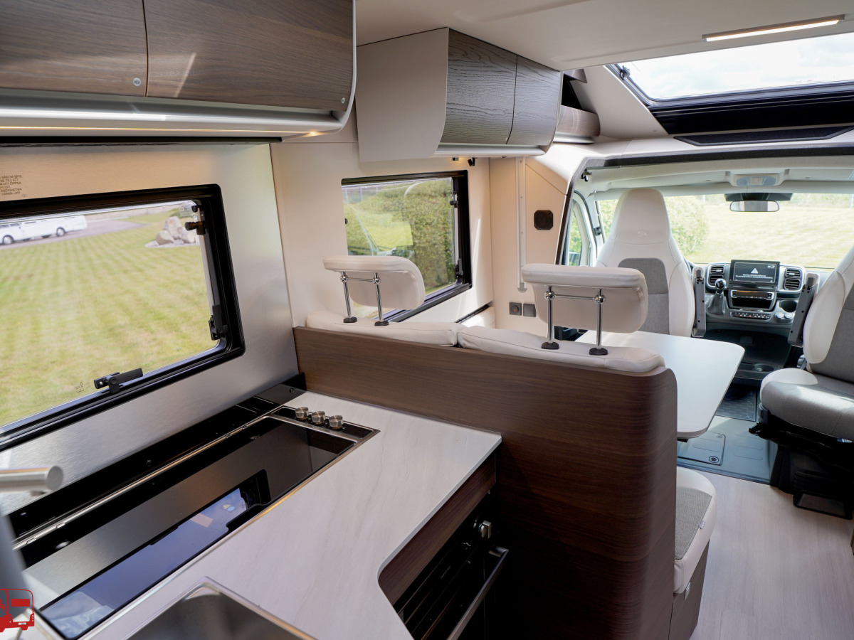 Adria MATRIX SUPREME 670 SL - Fiat MultiJet3 140HP (103kW) HD 43H, bild 38 av 46