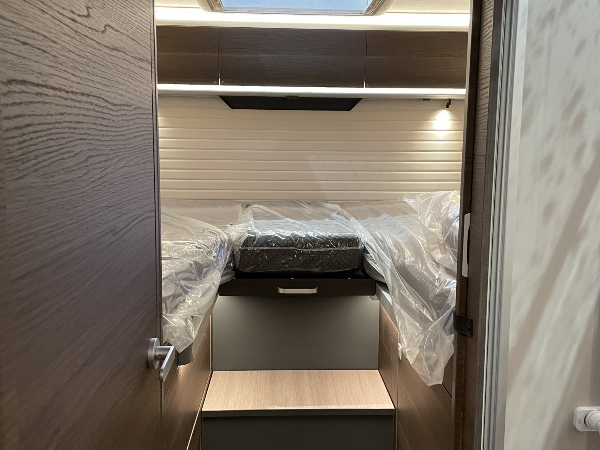 Adria MATRIX SUPREME 670 SL, bild 11 av 14