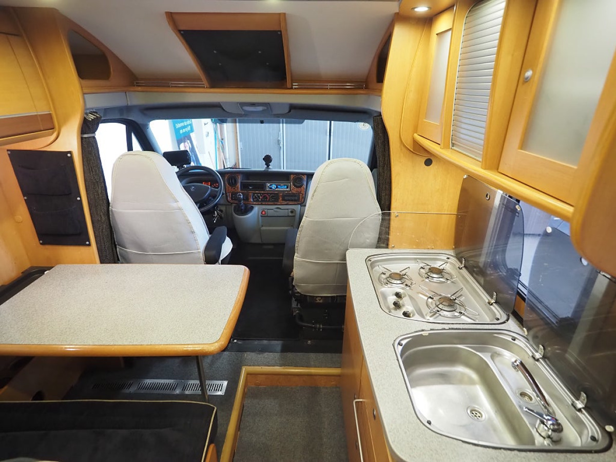 Dethleffs Globetrotter Esprit RT Alde Markis Cykelställ Låga långbäddar 3500kg, bild 13 av 28
