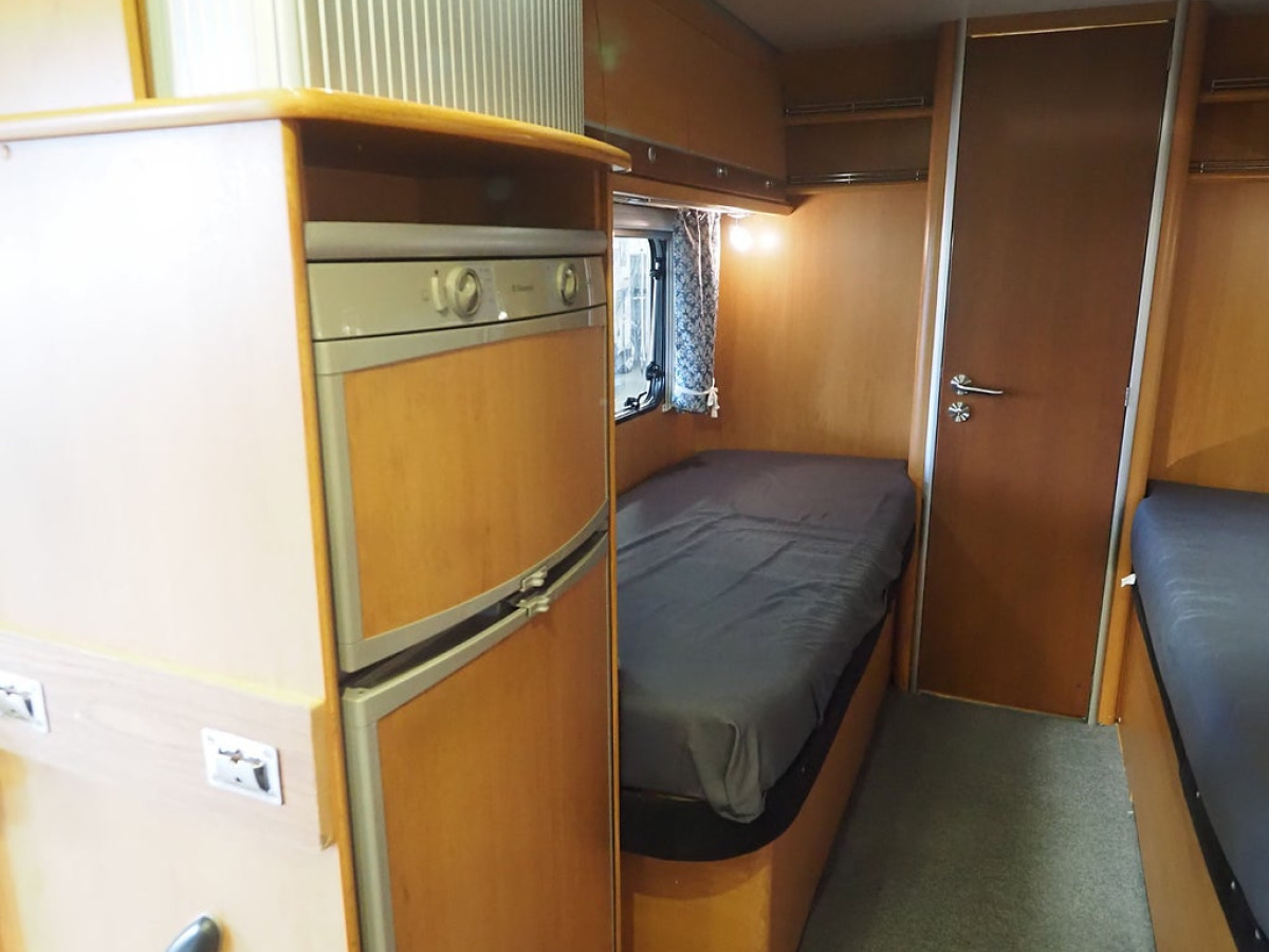 Dethleffs Globetrotter Esprit RT Alde Markis Cykelställ Låga långbäddar 3500kg, bild 18 av 28