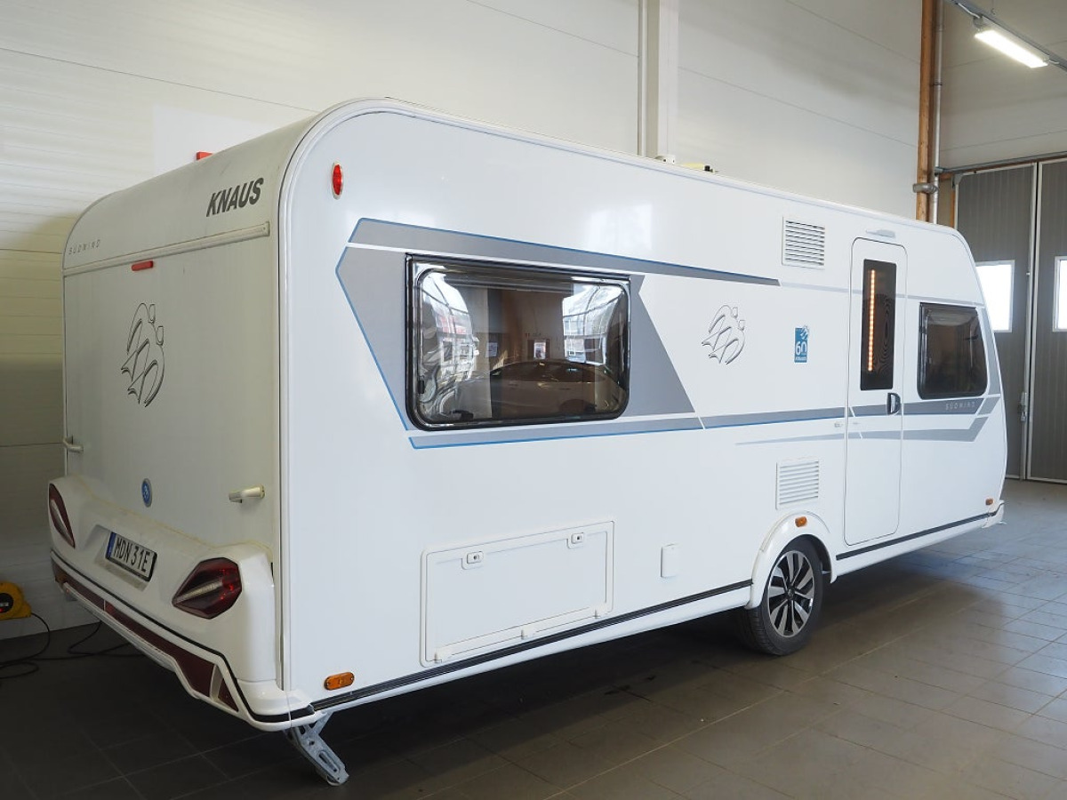 Knaus Südwind 580 UE 60 Years Edition ALDE Solcell Låga långbäddar, bild 4 av 19