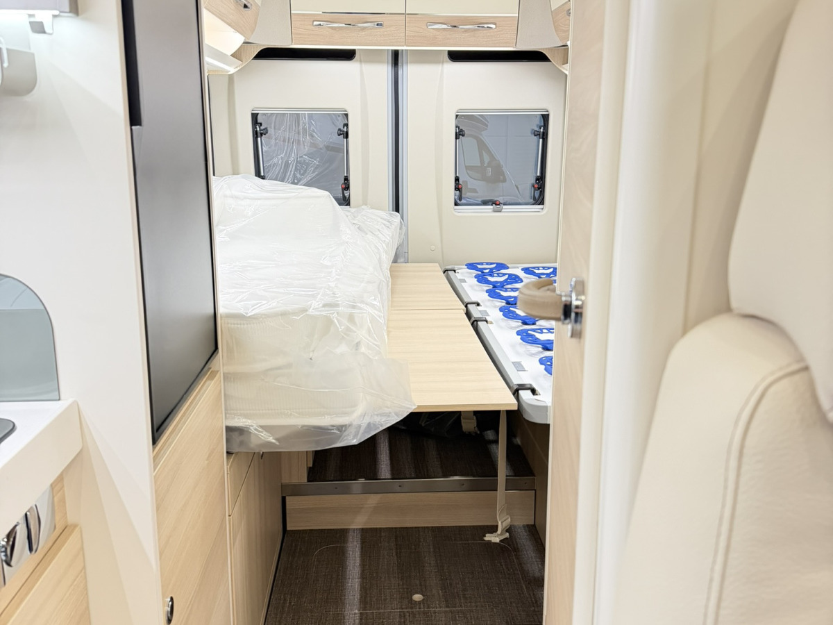 Eura Mobil VAN 635 EB, bild 15 av 17