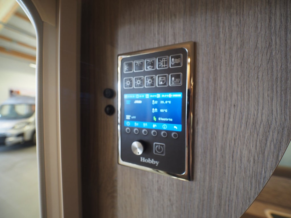 Hobby Prestige 620 CL ALDE I Golvvärme I Markis, bild 12 av 16