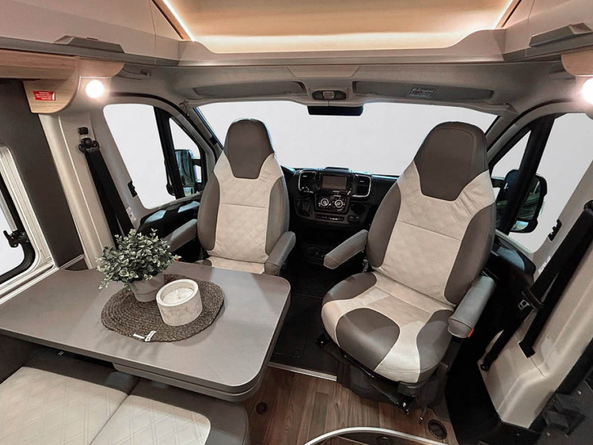 Knaus BOXLIFE 600 ME AUTOMAT ADAPTIV FARTHÅLLARE LÅNGBÄDDAR, bild 5 av 43