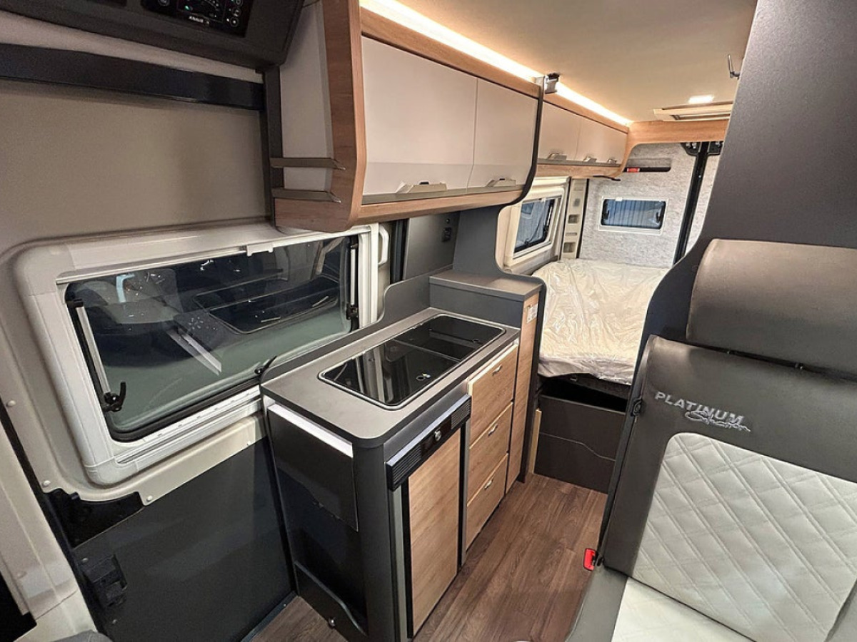 Knaus BOXLIFE 600 ME AUTOMAT ADAPTIV FARTHÅLLARE LÅNGBÄDDAR, bild 16 av 43