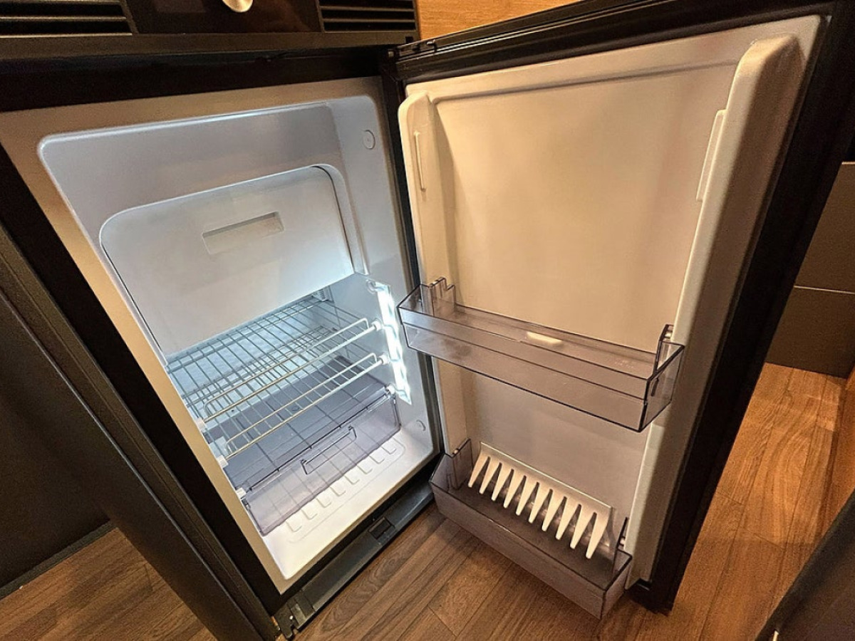Knaus BOXLIFE 600 ME AUTOMAT ADAPTIV FARTHÅLLARE LÅNGBÄDDAR, bild 18 av 43