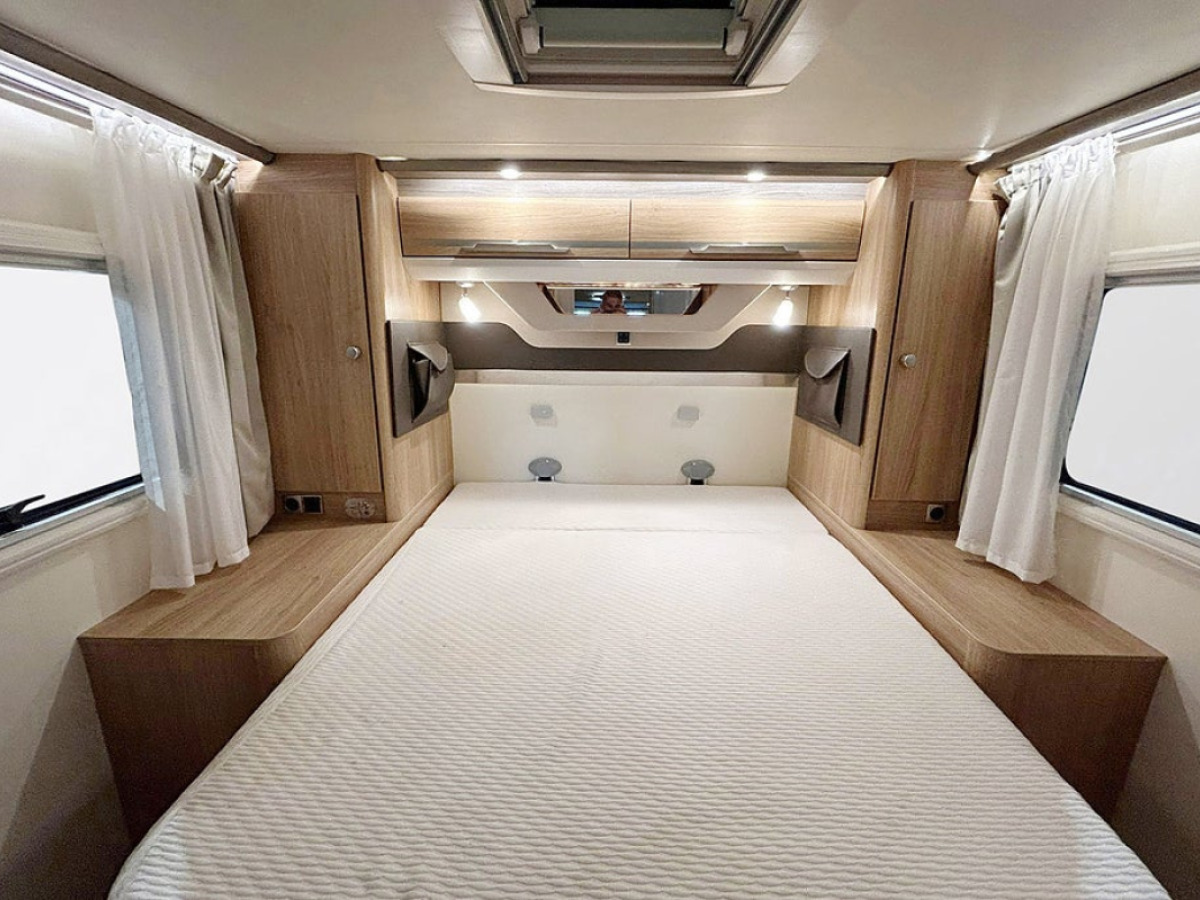 Knaus Sky I 700 LX AUTOMAT QUEENBED, bild 18 av 37