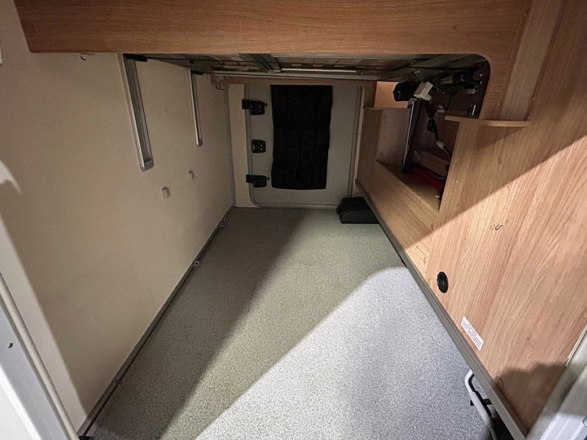 Knaus Sky I 700 LX AUTOMAT QUEENBED, bild 27 av 37