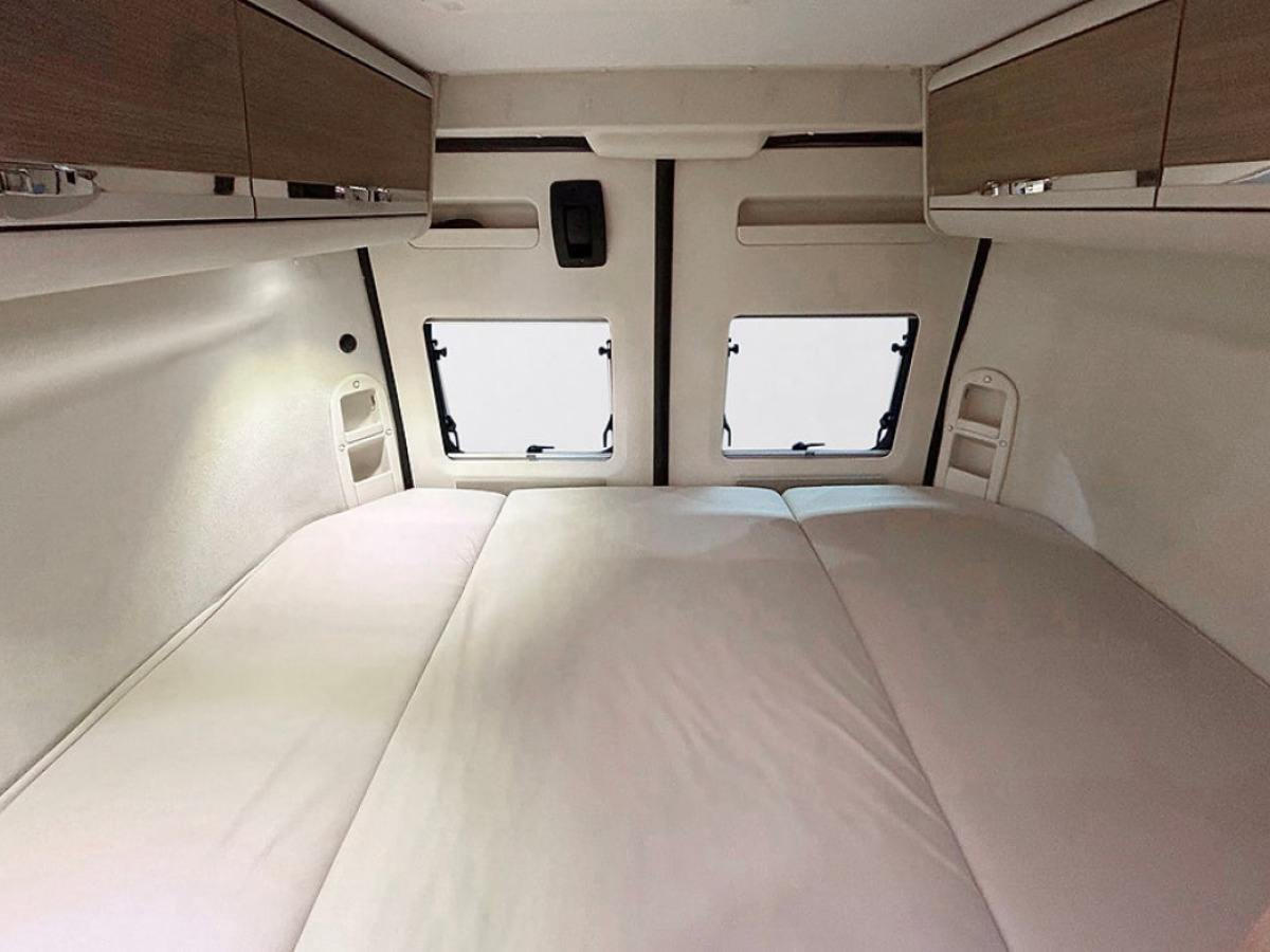 Adria Twin 600 SP SUPREME 150hk AUTOMAT ALDE Solcell Cykelställ, bild 17 av 34