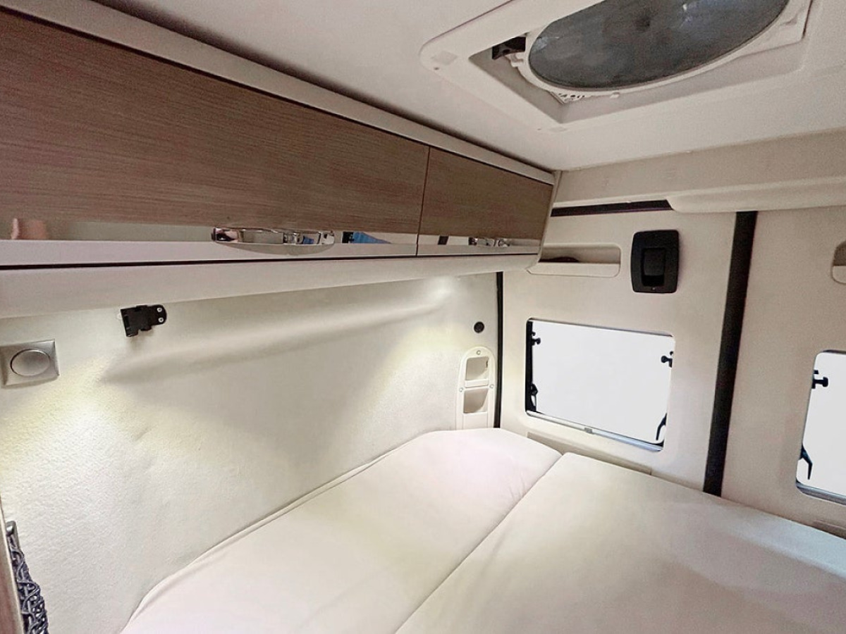 Adria Twin 600 SP SUPREME 150hk AUTOMAT ALDE Solcell Cykelställ, bild 20 av 34