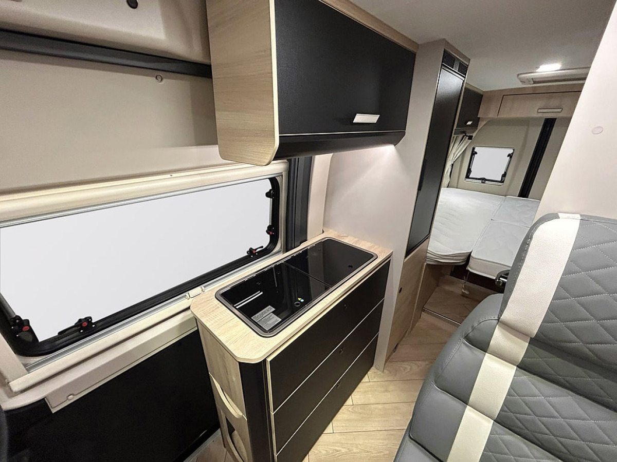 CHALLENGER V217 SPORT 180HK AUTOMAT Långbädd ADAPTIV FARTHÅLLARE DIESELVÄ, bild 18 av 43