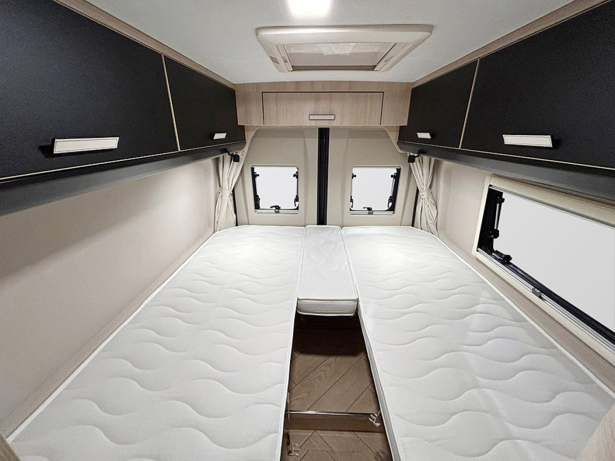 CHALLENGER V217 SPORT 180HK AUTOMAT Långbädd ADAPTIV FARTHÅLLARE DIESELVÄ, bild 24 av 43