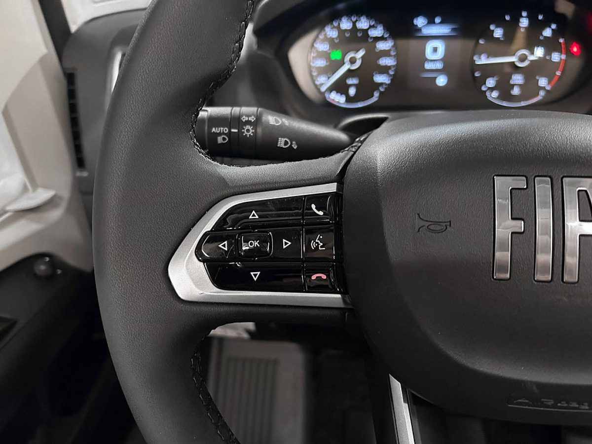 CHALLENGER V217 SPORT 180HK AUTOMAT Långbädd ADAPTIV FARTHÅLLARE DIESELVÄ, bild 33 av 43