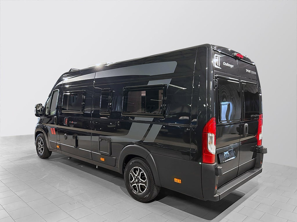 CHALLENGER V217 SPORT 180HK AUTOMAT Långbädd ADAPTIV FARTHÅLLARE DIESELVÄ, bild 38 av 43