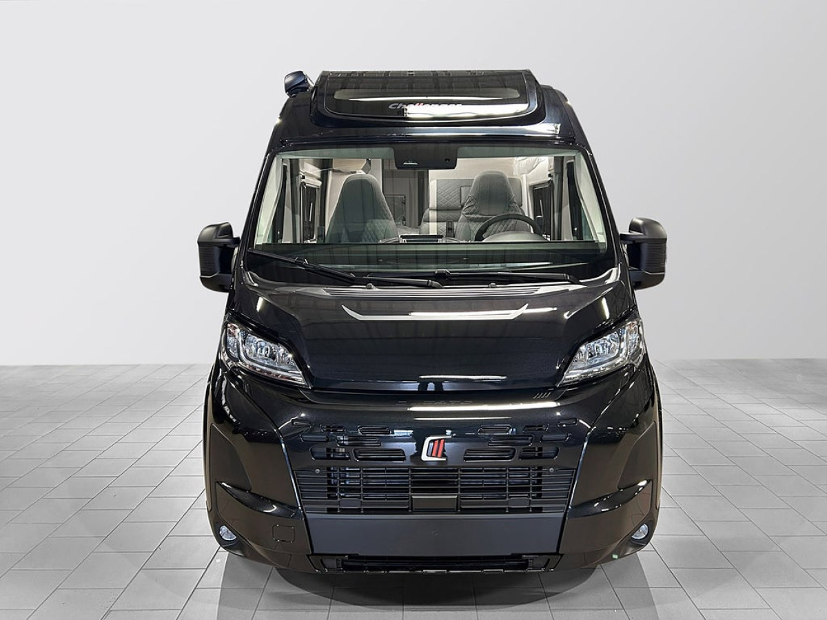 CHALLENGER V217 SPORT 180HK AUTOMAT Långbädd ADAPTIV FARTHÅLLARE DIESELVÄ, bild 41 av 43