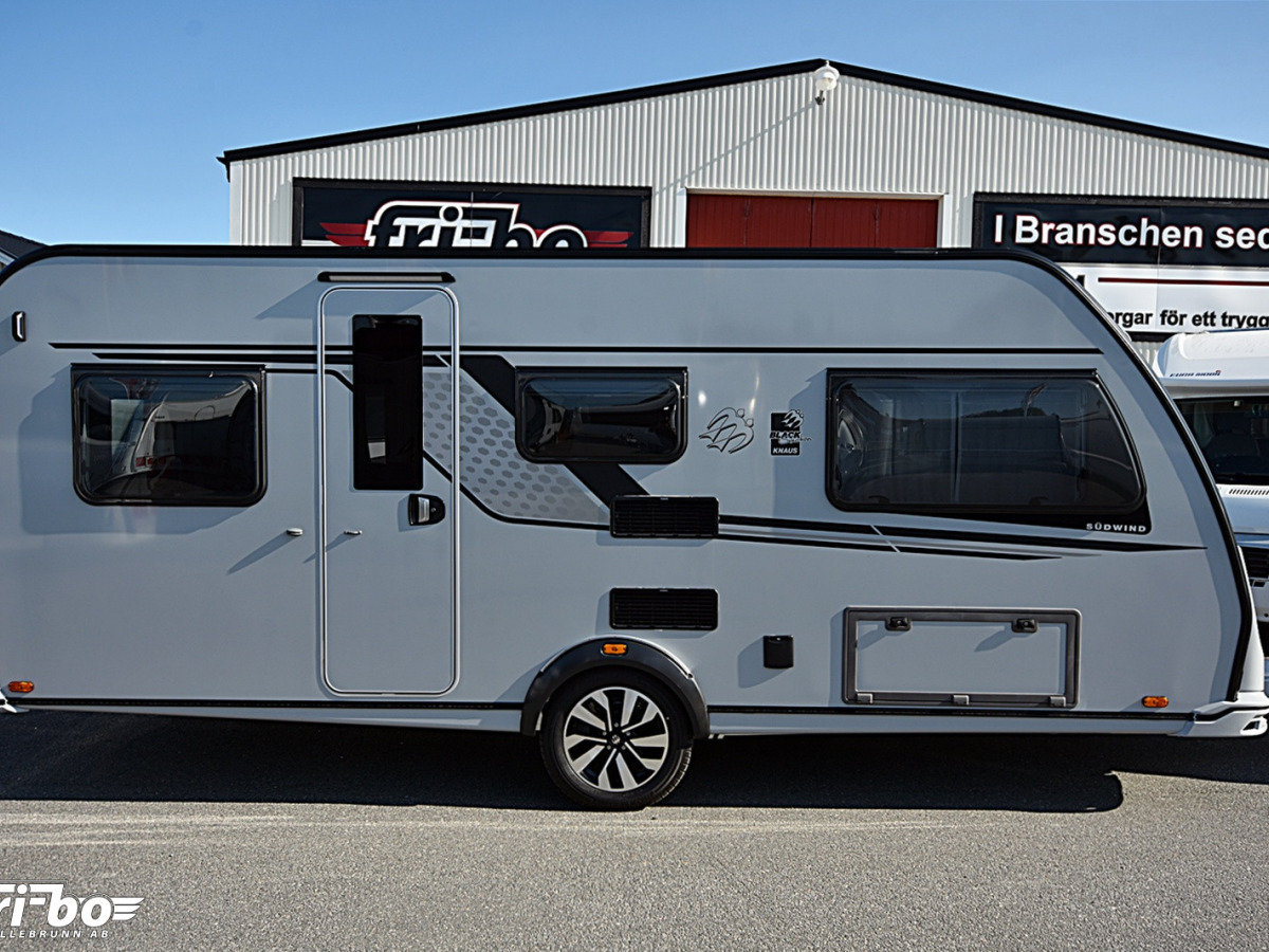 Knaus 500 EU Südwind Black Selection, Långbäddar, bild 3 av 27