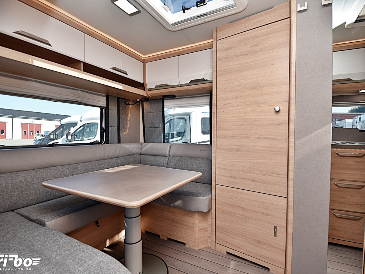 Knaus 500 EU Südwind Black Selection, Långbäddar, bild 4 av 27