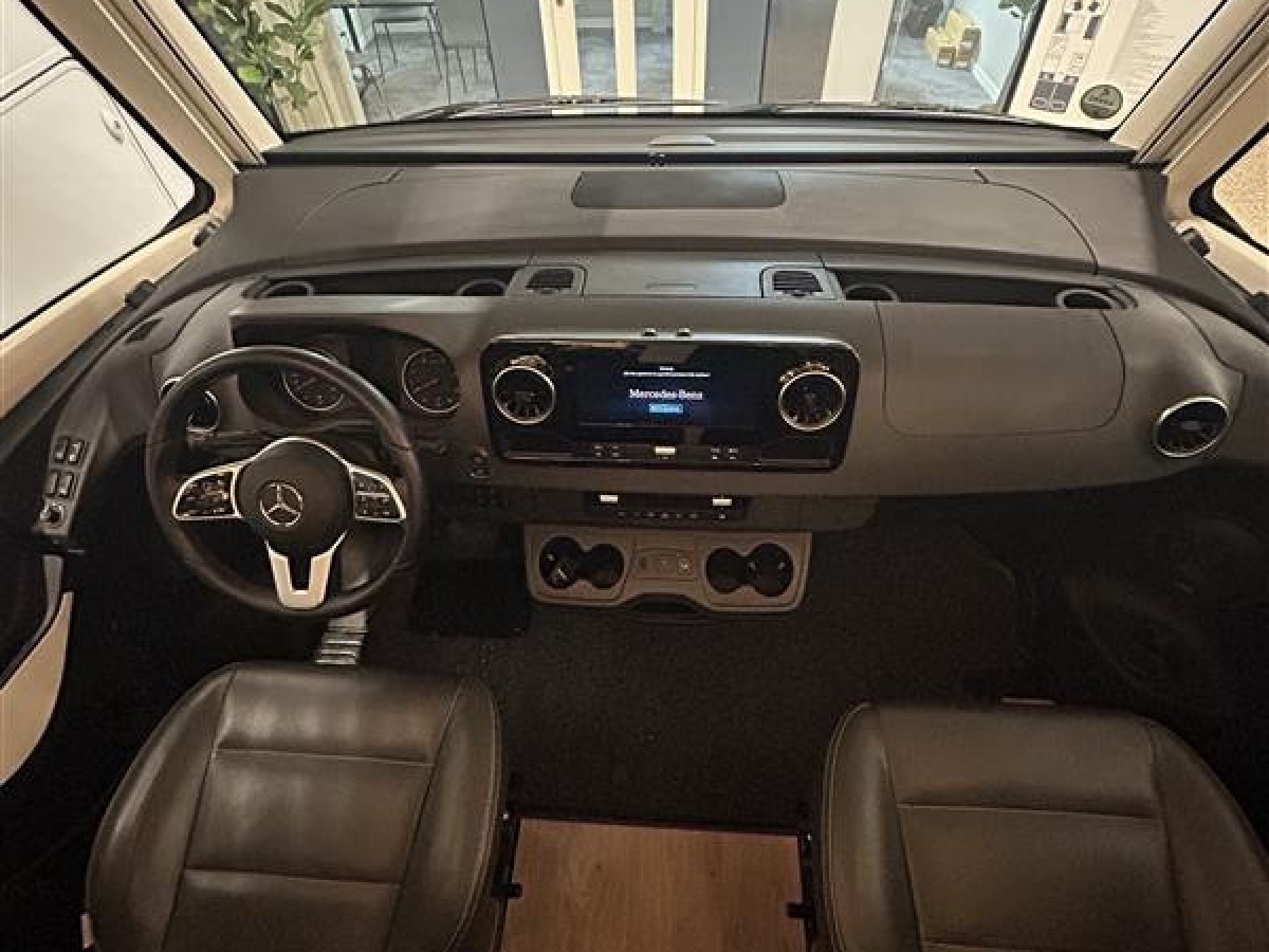 Hymer B890ML - Mercedes. Välvårdad bil med rätt utrustning för äventyr off grid., bild 21 av 21