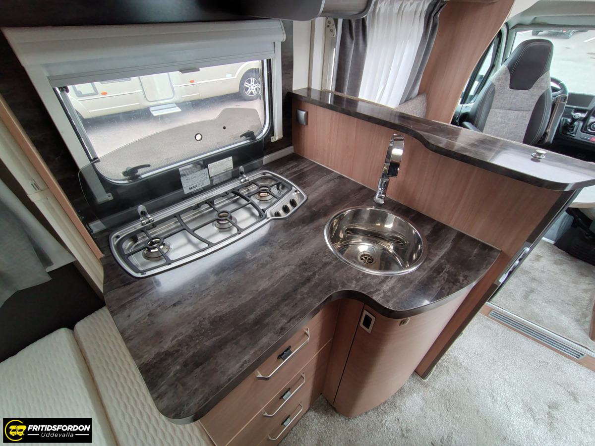 Knaus Sky Ti 700 MEG Silver Selection, bild 12 av 17