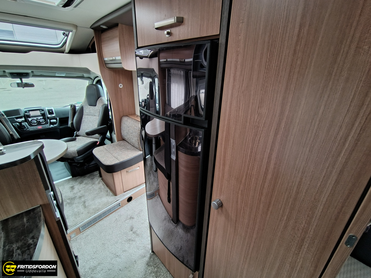 Knaus Sky Ti 700 MEG Silver Selection, bild 14 av 17