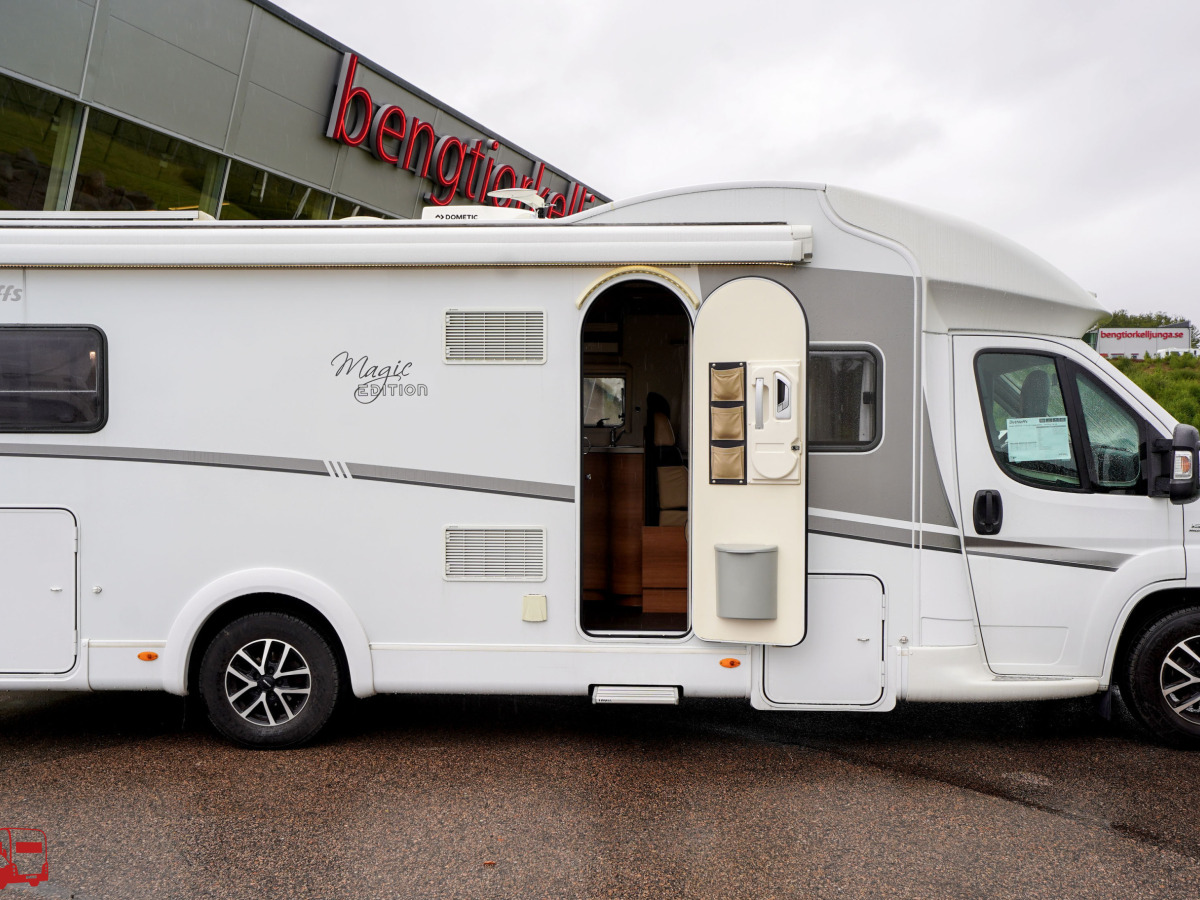 Dethleffs MAGIC EDITION T 7151-4 Långbäddar Taksäng AC x2, bild 4 av 38