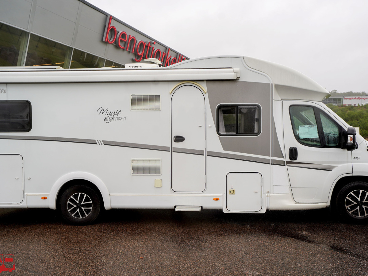Dethleffs MAGIC EDITION T 7151-4 Långbäddar Taksäng AC x2, bild 24 av 38