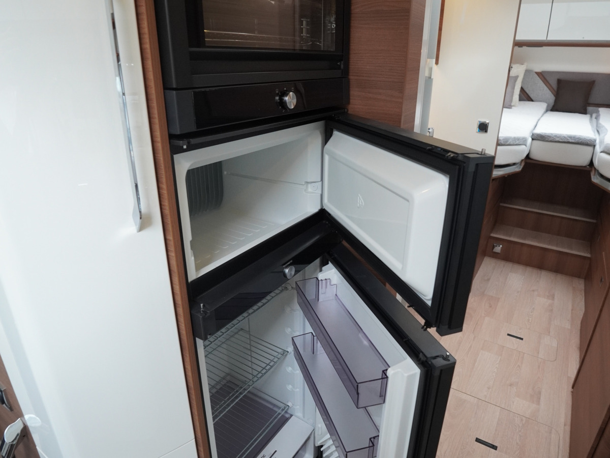 Rapido I1066 Alde Automat 9G 2xAC, bild 8 av 27