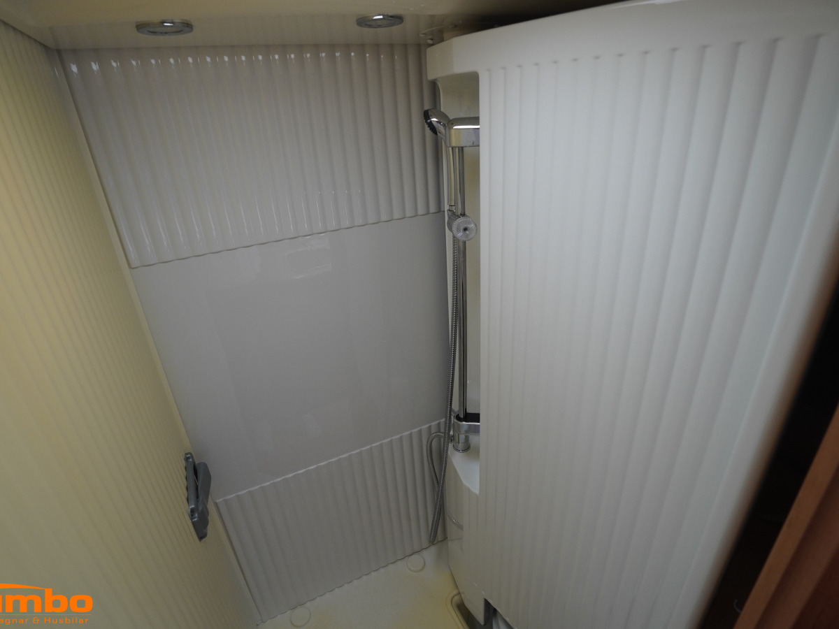Dethleffs GLOBE S-T 685, bild 12 av 16