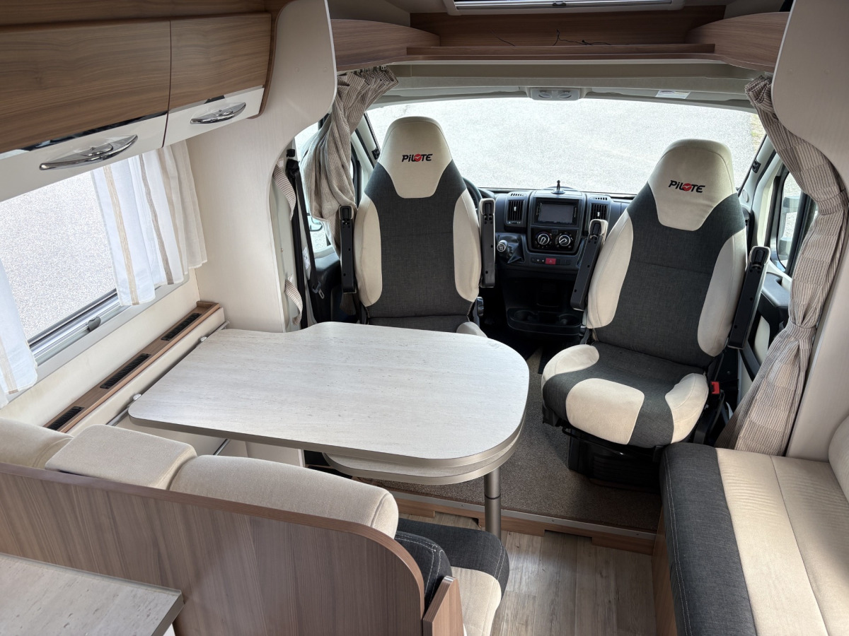 Pilote P746 C (Queensbed), bild 5 av 12
